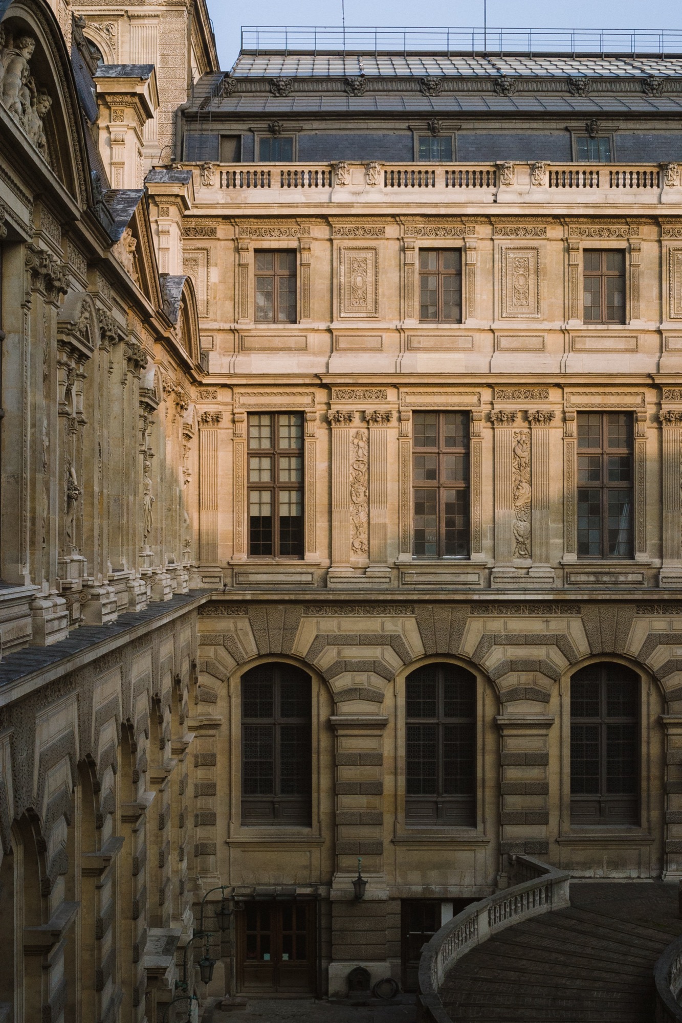  Paris, France 